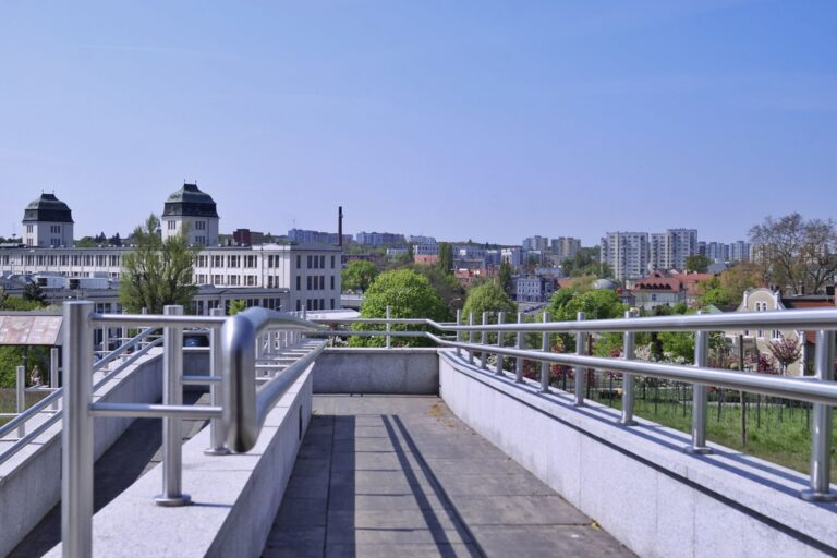 Lifttechnik Franken Treppenlift / Plattformlift in Erlangen – Treppenlift in Treppenlift in Erlangen: Anbieter, Kosten & Beratung