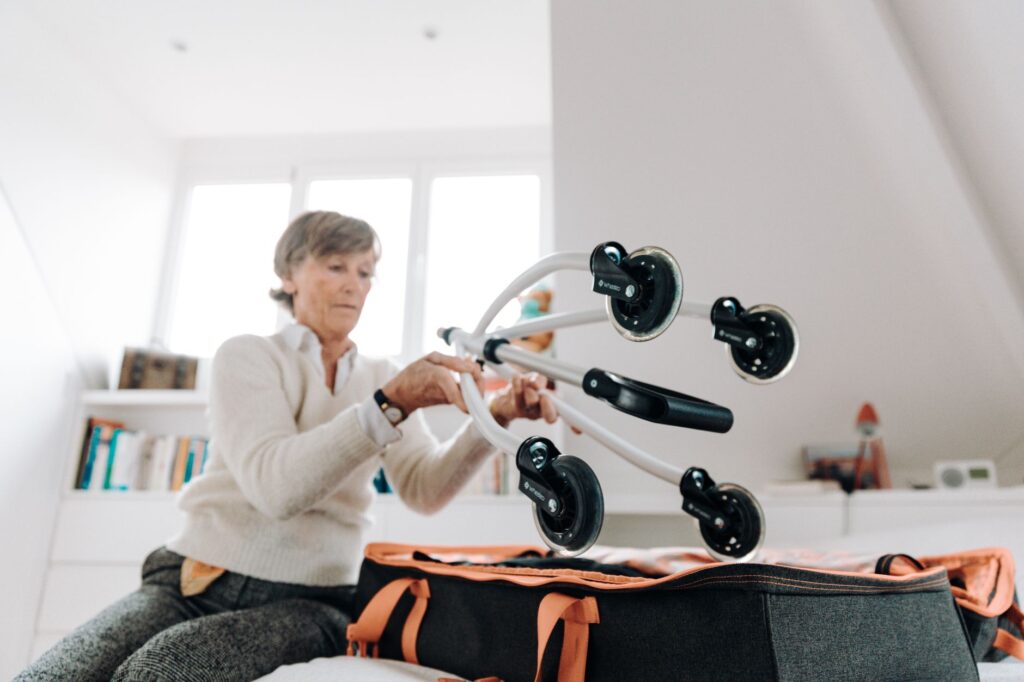 KONE GmbH Augsburg - Aufzüge • Rolltreppen • Automatiktüren 2 Treppenlift als Beispiel für eine mögliche Einbausituation in Augsburg
