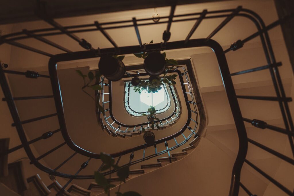 Treppenlift als Beispiel für eine mögliche Einbausituation in Berlin