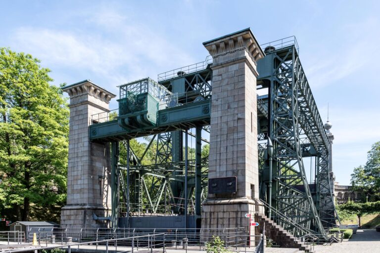 HIRO LIFT Hillenkötter + Ronsieck GmbH in Bielefeld – Treppenlift in Treppenlift in Bielefeld: Anbieter, Kosten & Beratung
