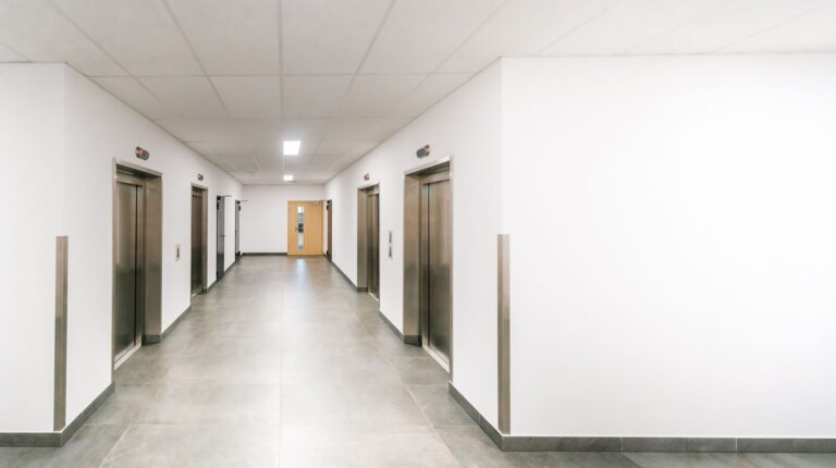 WEBERtec Aufzüge in Bielefeld – Treppenlift in Treppenlift in Bielefeld: Anbieter, Kosten & Beratung